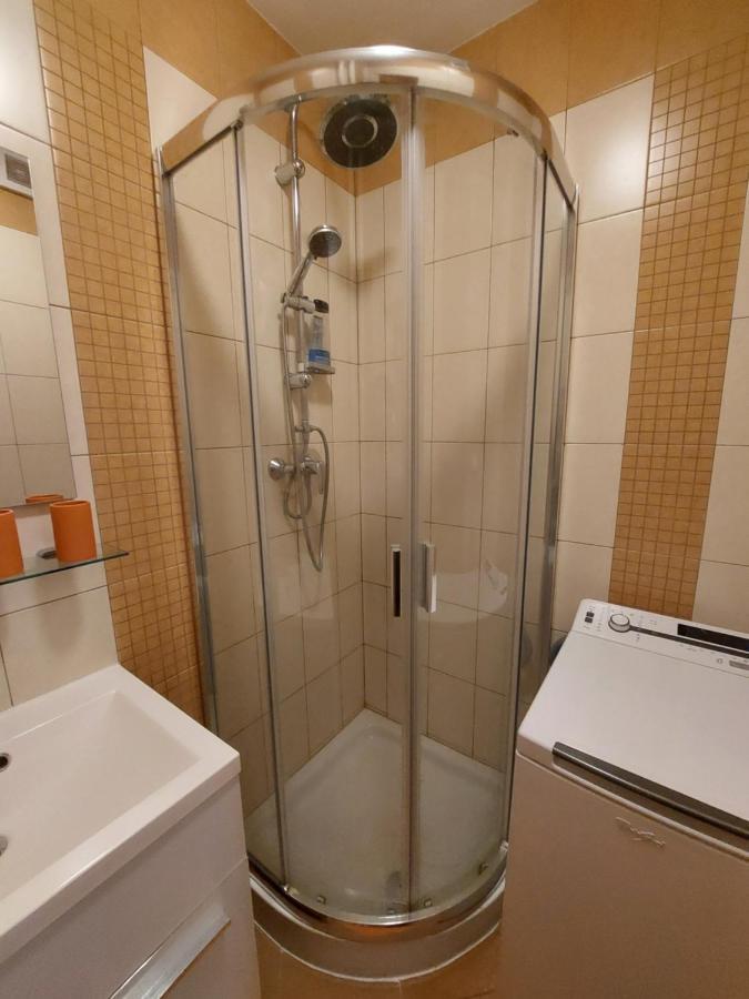 Apartman Merry Μπρατισλάβα Εξωτερικό φωτογραφία