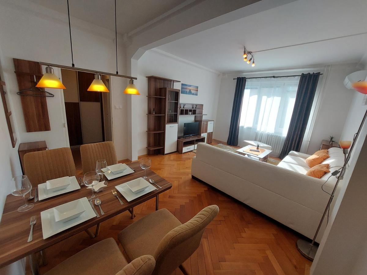 Apartman Merry Μπρατισλάβα Εξωτερικό φωτογραφία